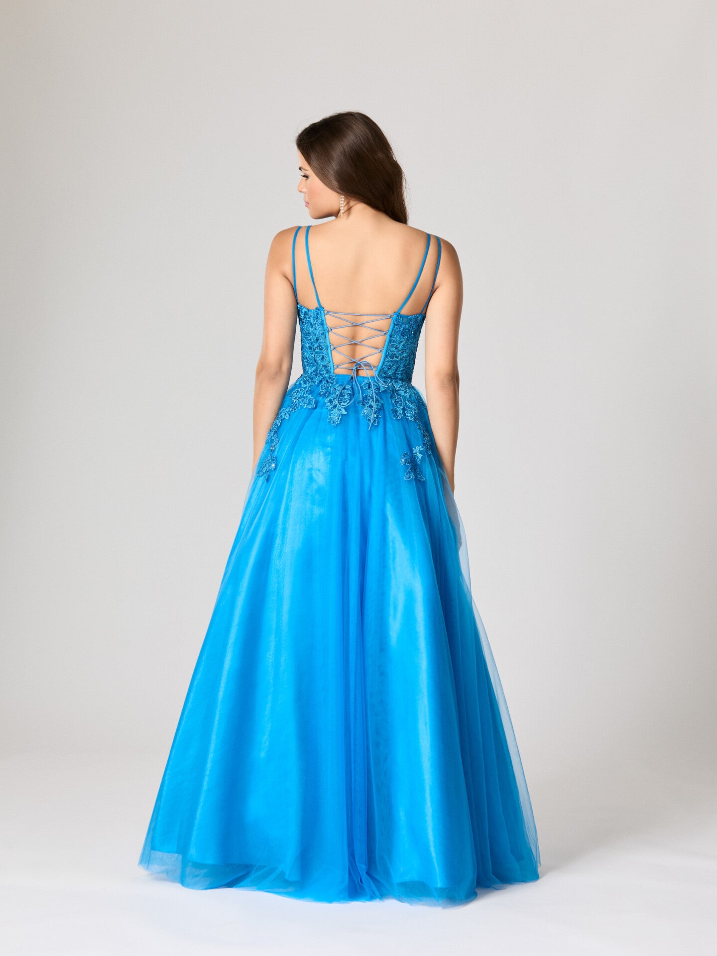 Tiffanys Prom: Luisa - Alia Couture