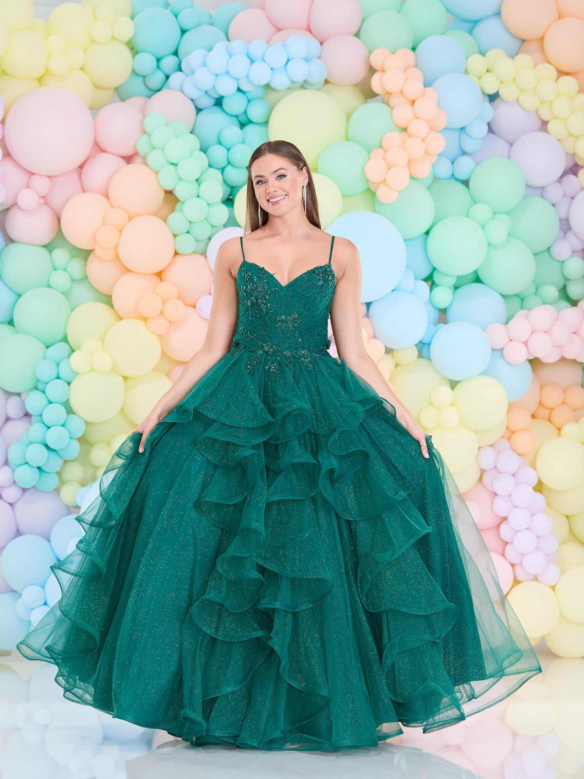 Tiffanys Prom: Akira - Alia Couture