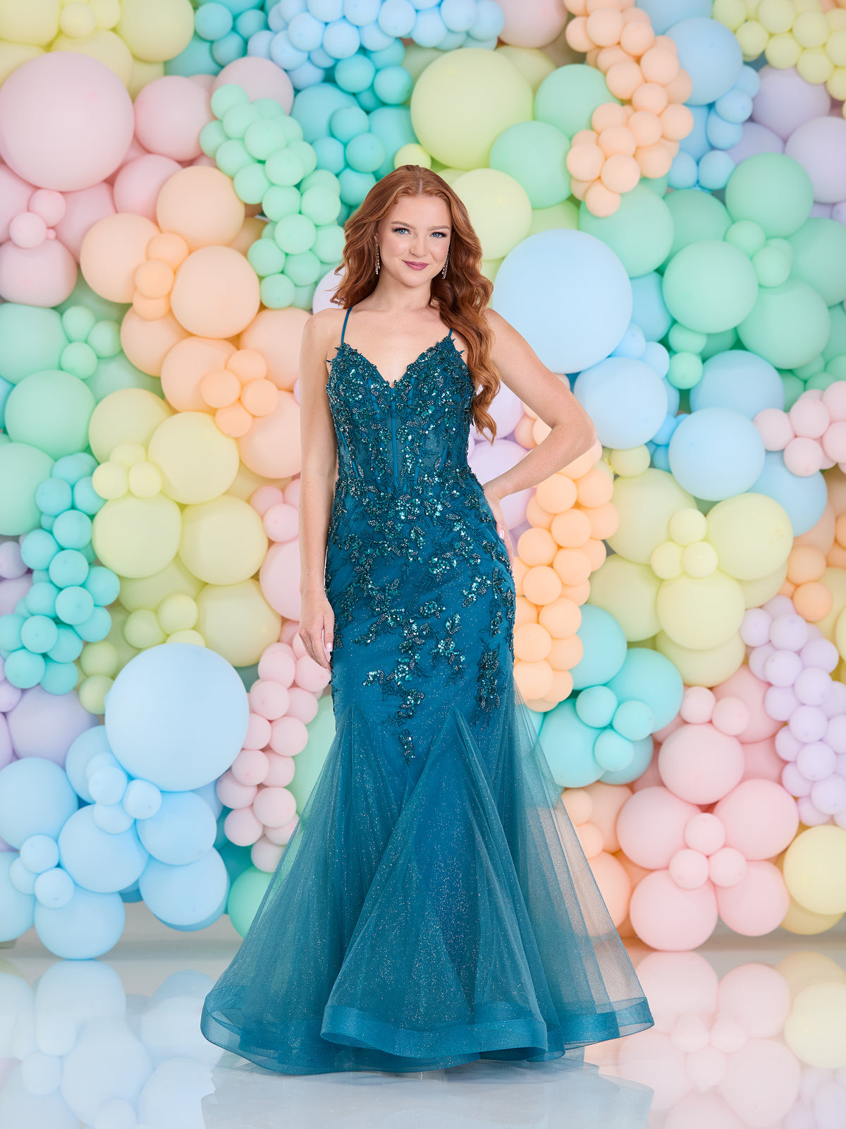 Tiffanys Prom: Anais - Alia Couture