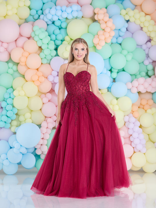 Tiffanys Prom: Darcie - Alia Couture