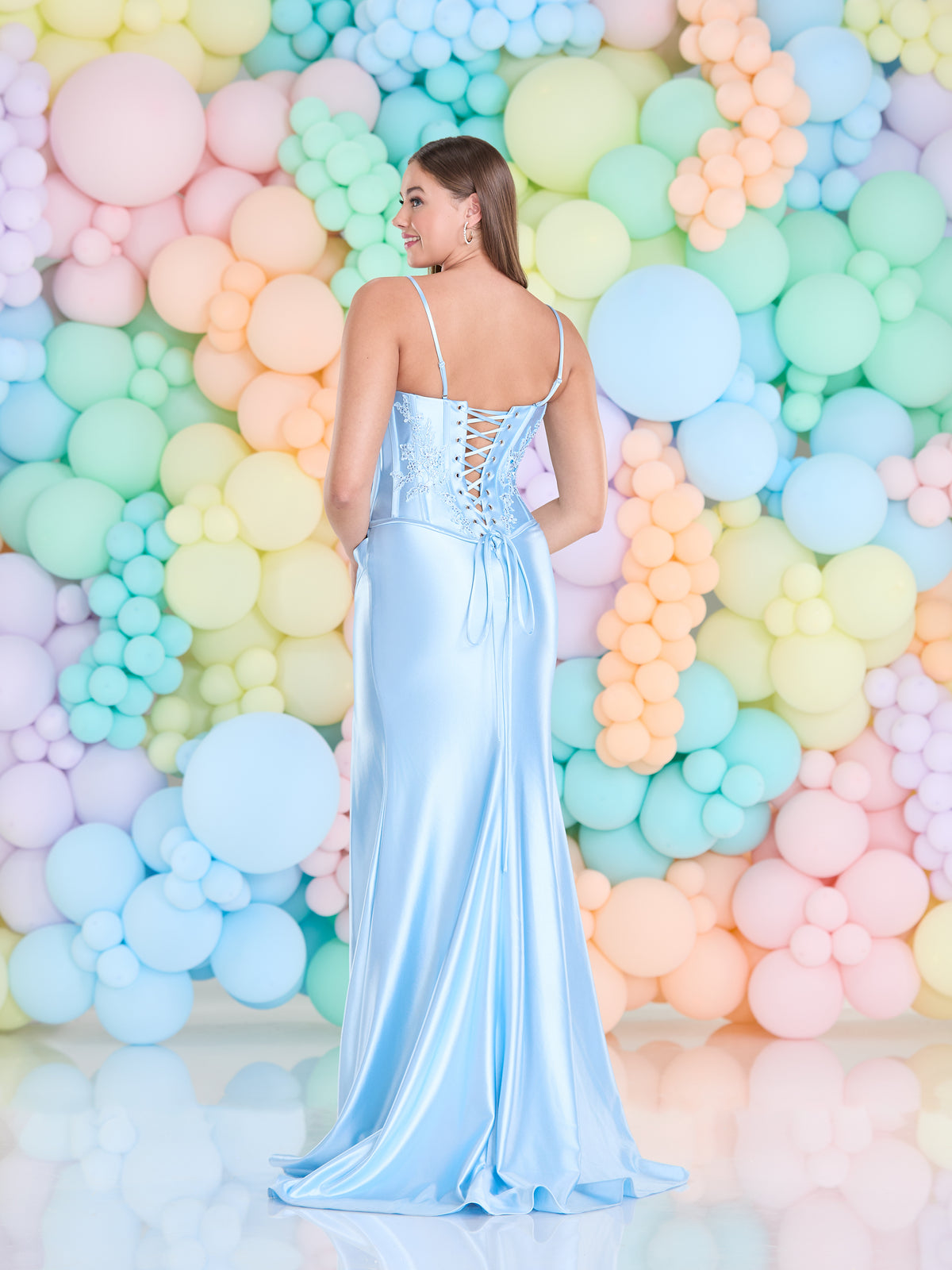 Tiffanys Prom: Desarae - Alia Couture