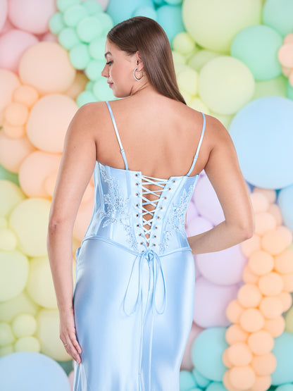 Tiffanys Prom: Desarae - Alia Couture