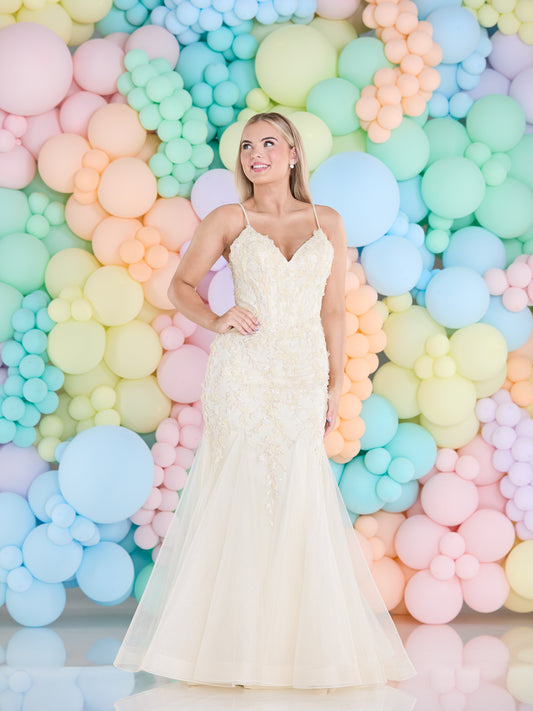 Tiffanys Prom: Ember - Alia Couture