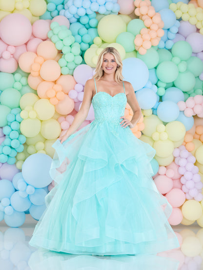 Tiffanys Prom: Evangelina - Alia Couture