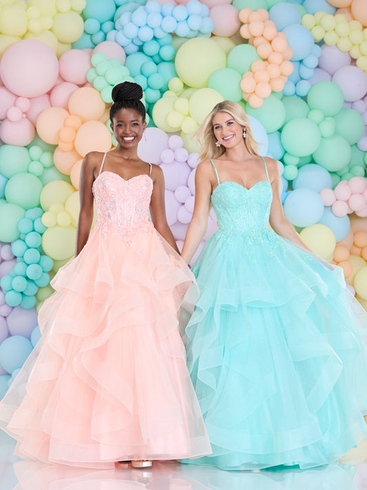 Tiffanys Prom: Evangelina - Alia Couture