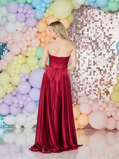 Tiffanys Prom: Georgie