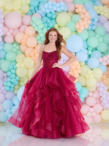 Tiffanys Prom: Katya - Alia Couture