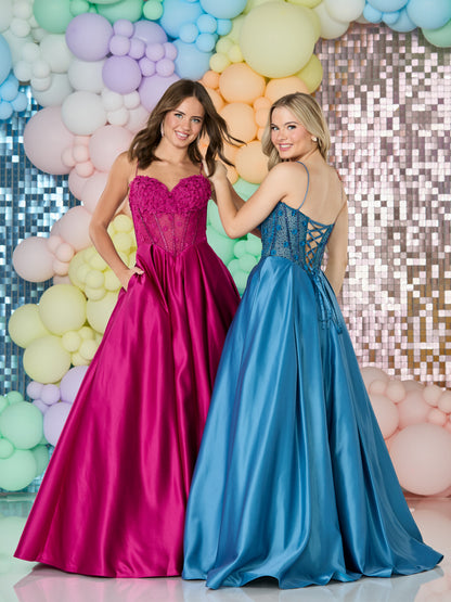 Tiffanys Prom: Kaylee