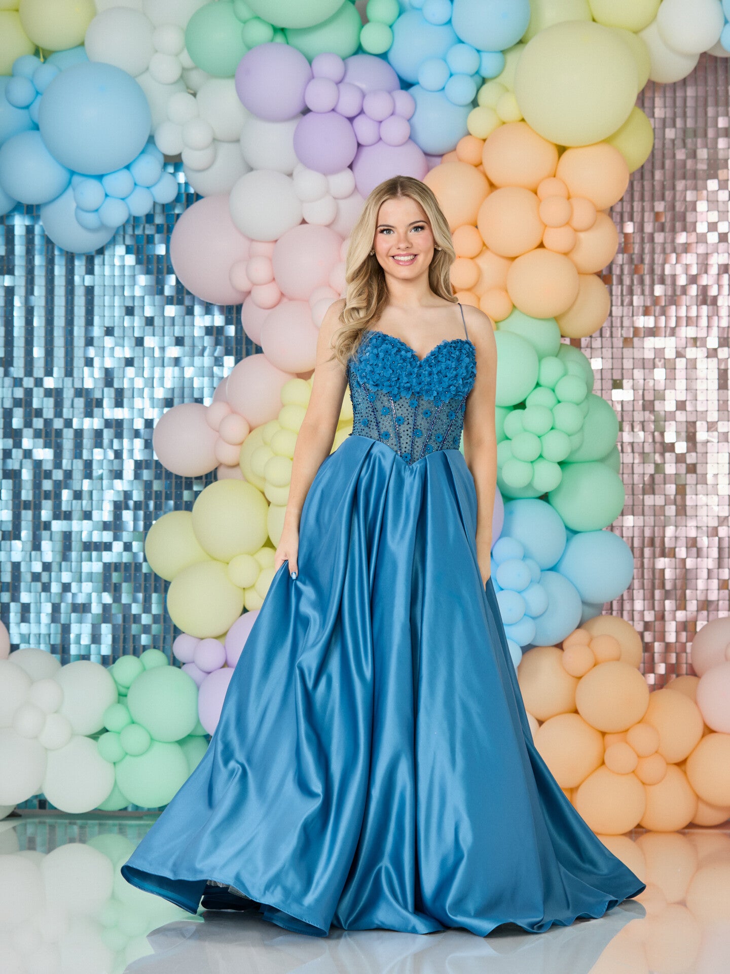 Tiffanys Prom: Kaylee