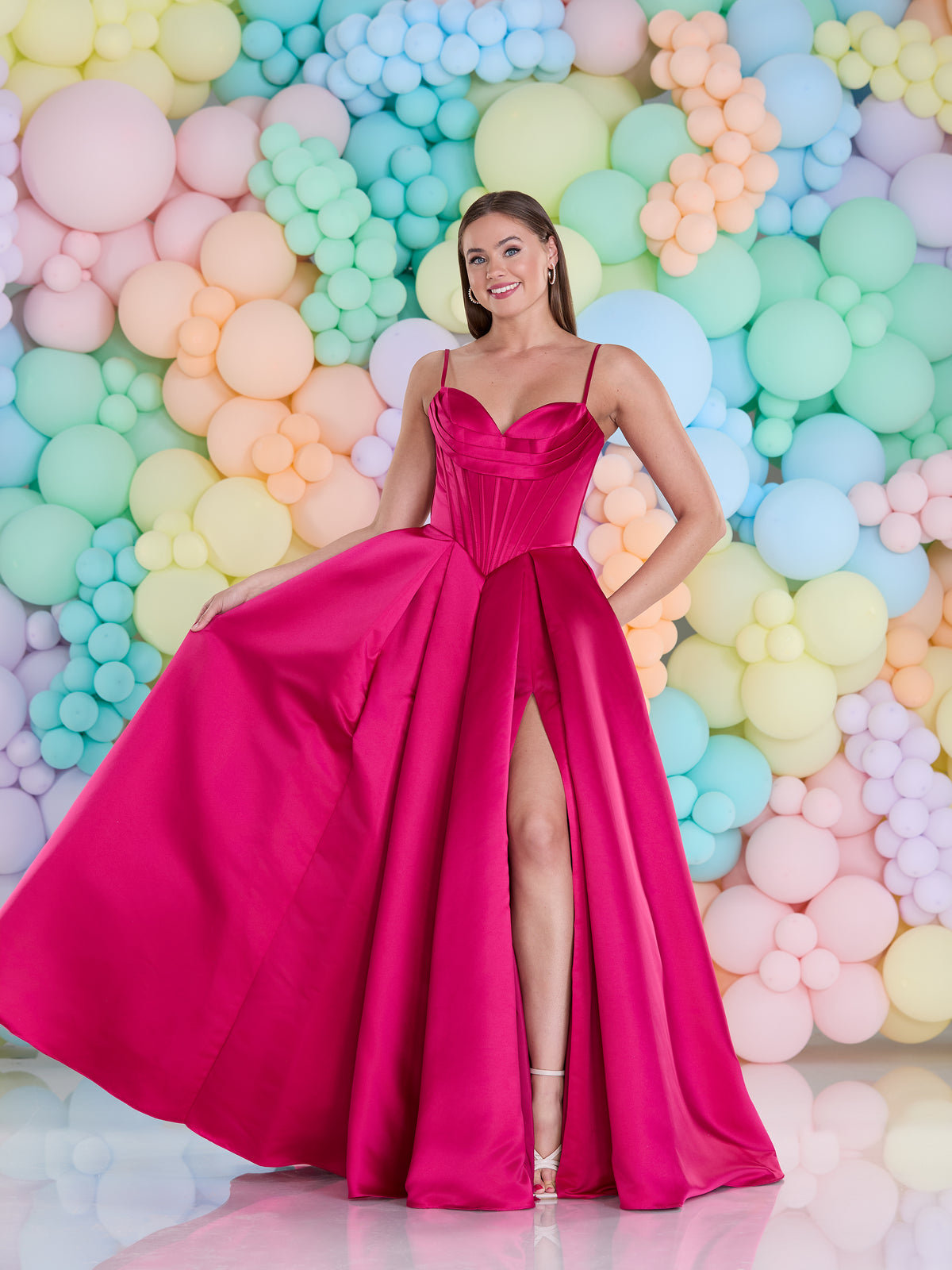Tiffanys Prom: Kimi - Alia Couture