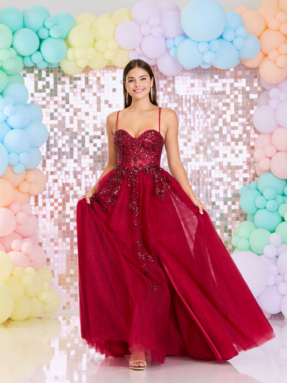 Tiffanys Prom: Lia