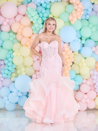 Tiffanys Prom: Lucille - Alia Couture