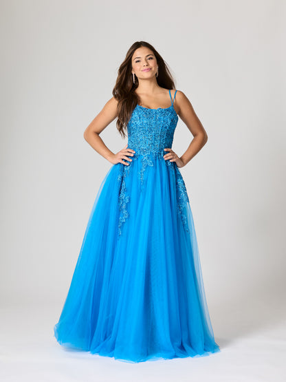 Tiffanys Prom: Luisa