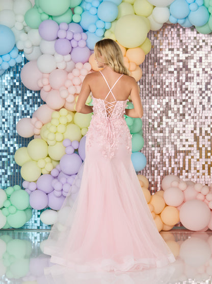 Tiffanys Prom: Mabel