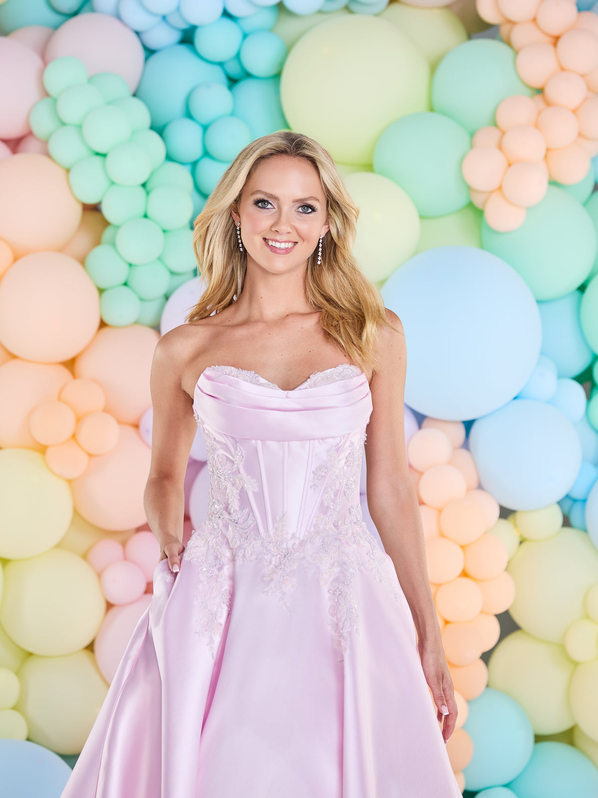Tiffanys Prom: Narina - Alia Couture