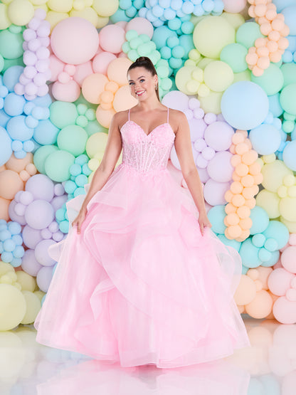 Tiffanys Prom: Nasria - Alia Couture