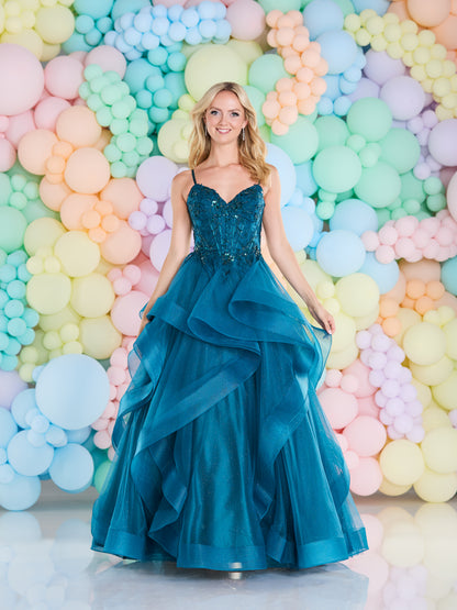 Tiffanys Prom: Nasria - Alia Couture
