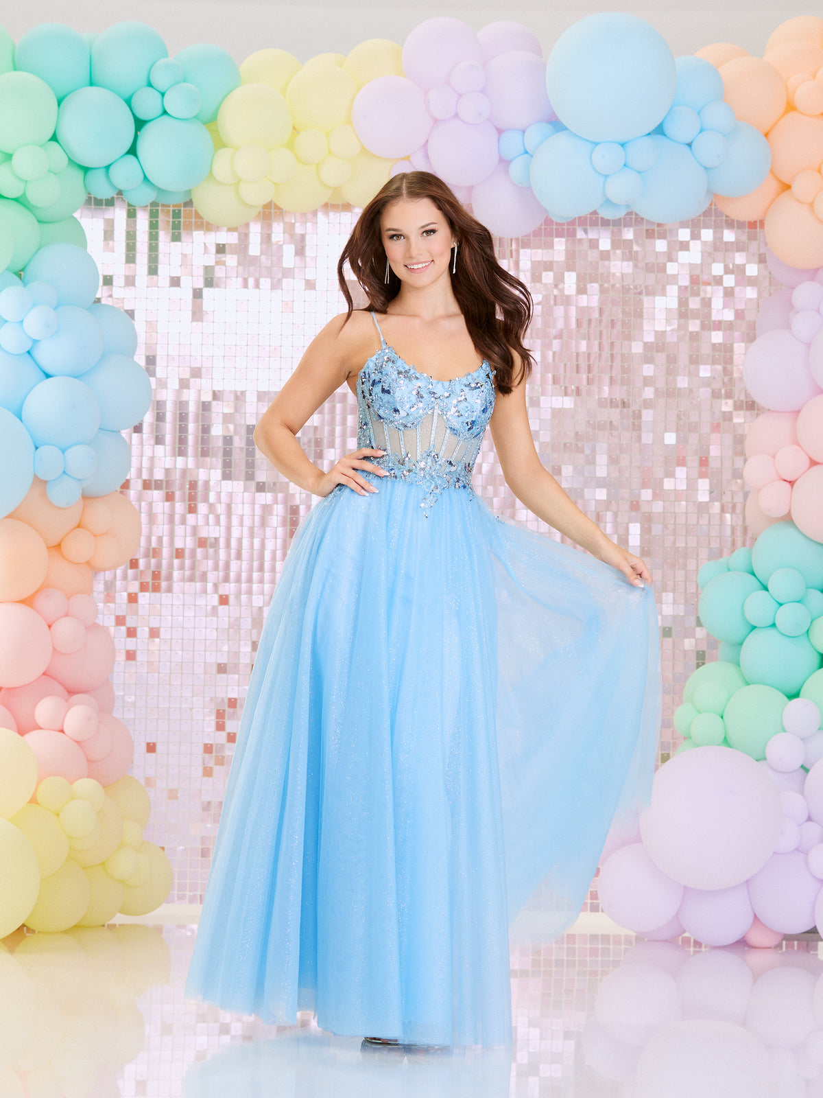 Tiffanys Prom: Passion