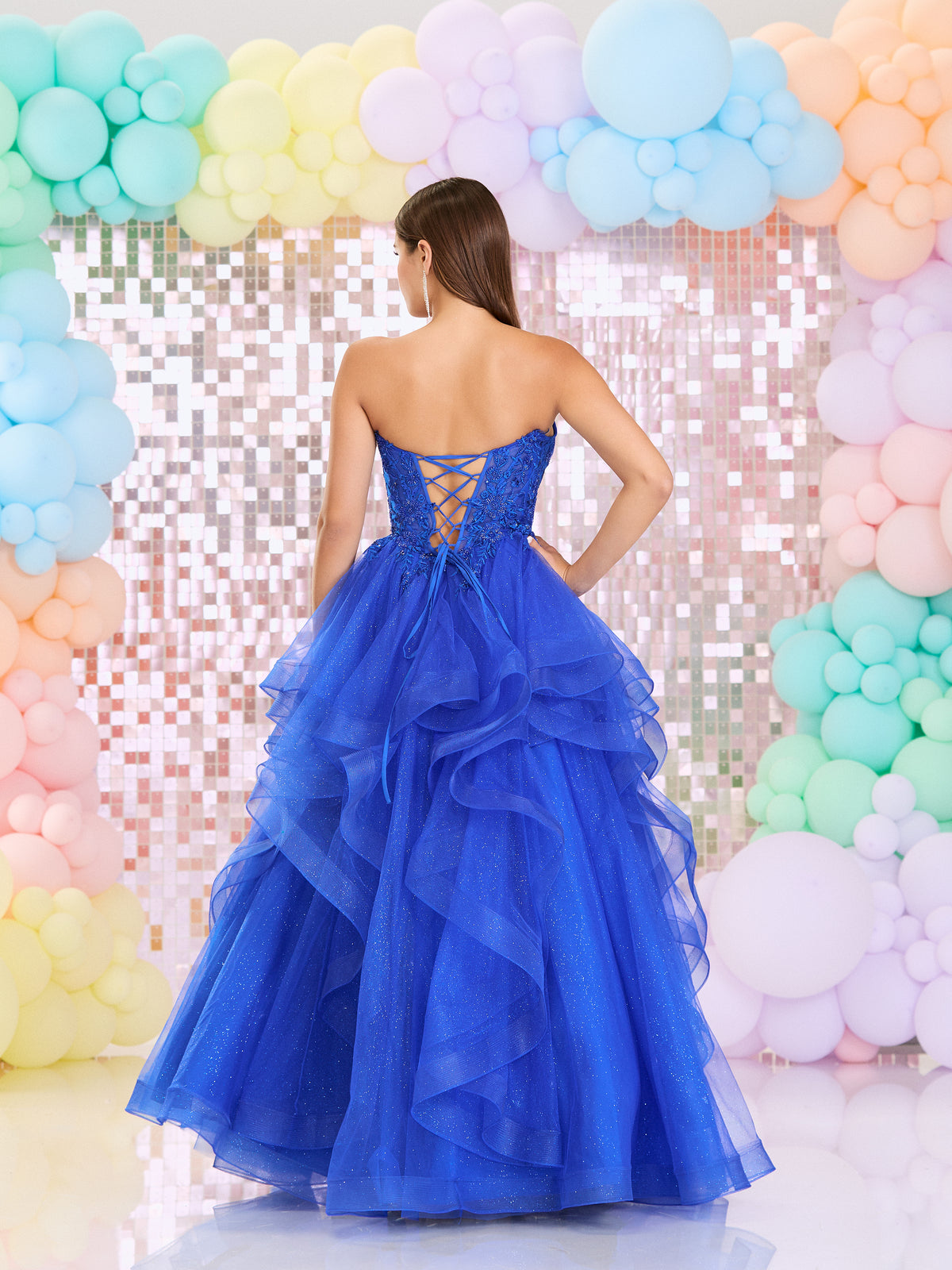 Tiffanys Prom: Queenie