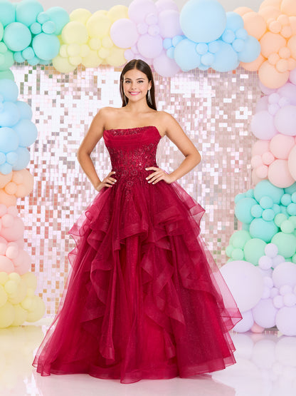 Tiffanys Prom: Queenie