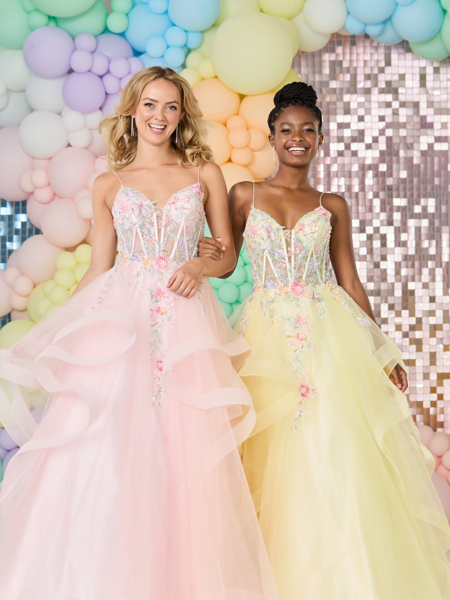 Tiffanys Prom: Quinella - Alia Couture