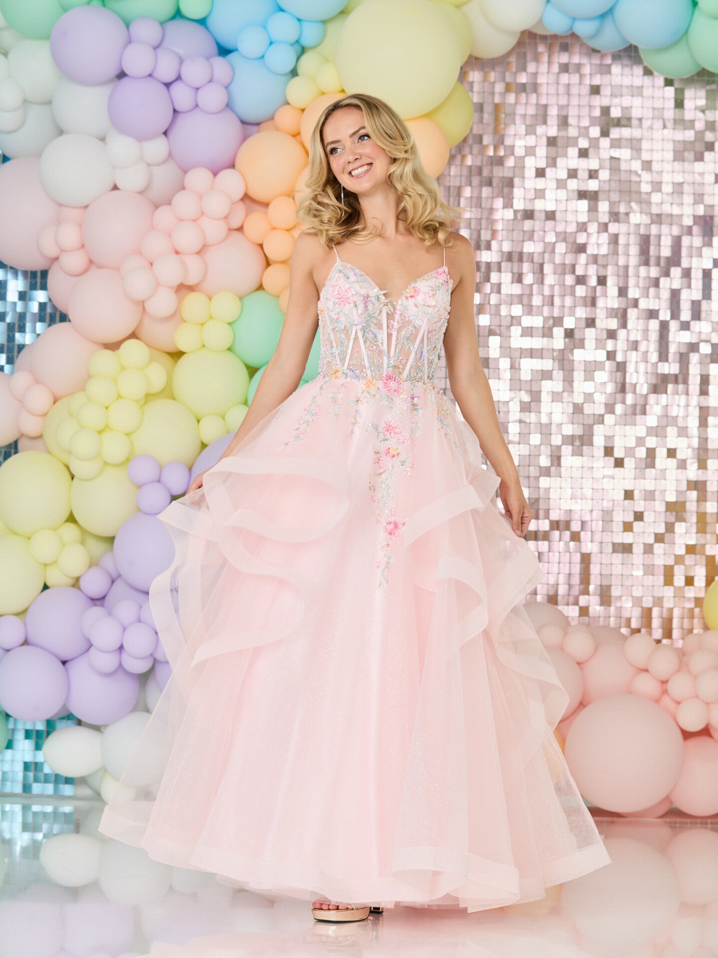Tiffanys Prom: Quinella - Alia Couture