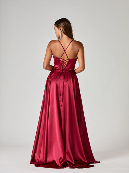 Tiffanys Prom: Rayne