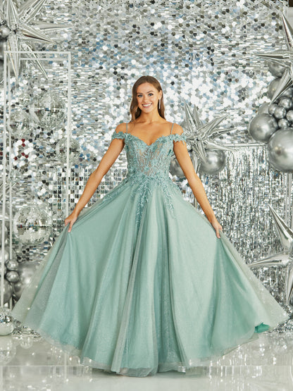 Tiffanys Prom: Roxy - Alia Couture