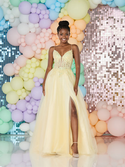 Tiffanys Prom: Sabina - Alia Couture