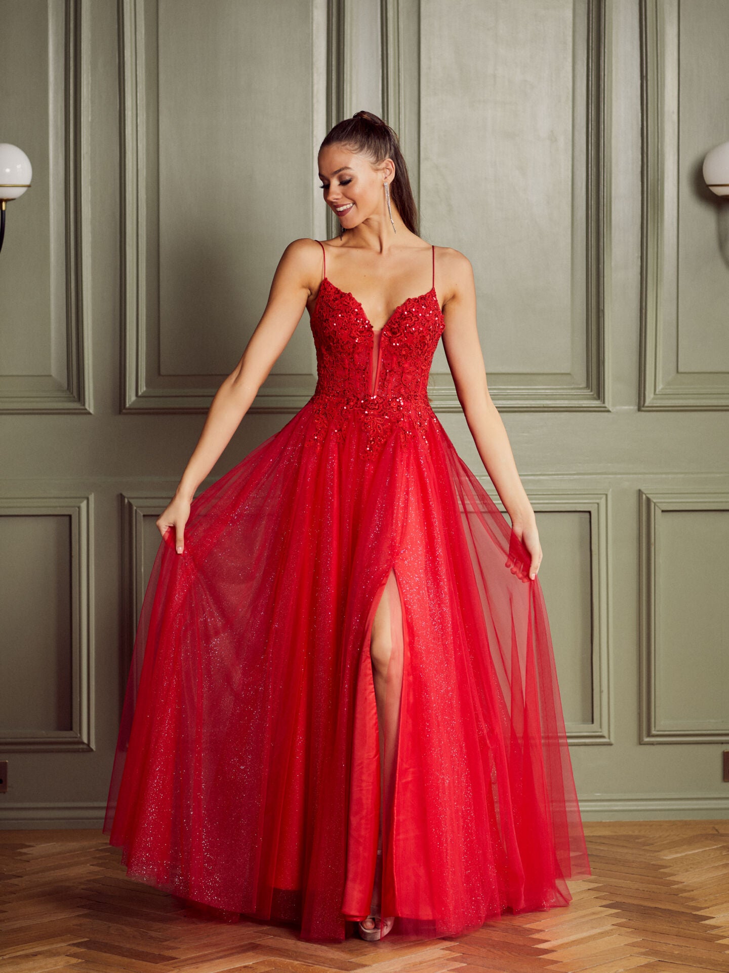 Tiffanys Prom: Sabina - Alia Couture
