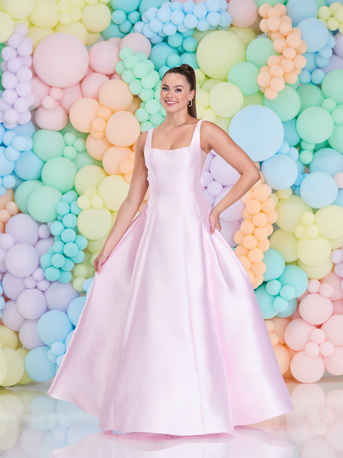 Tiffanys Prom: Samantha - Alia Couture