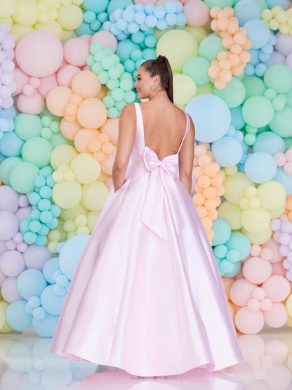 Tiffanys Prom: Samantha - Alia Couture