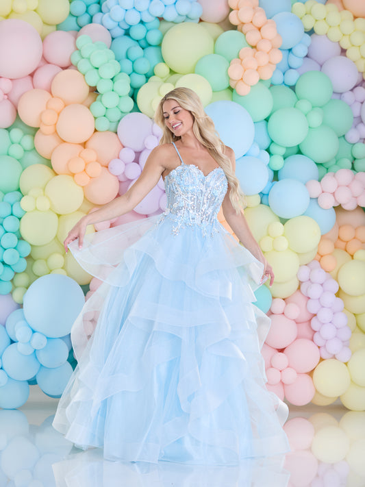 Tiffanys Prom: Sara - Alia Couture