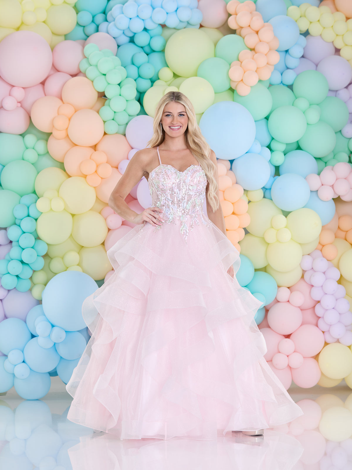 Tiffanys Prom: Sara - Alia Couture