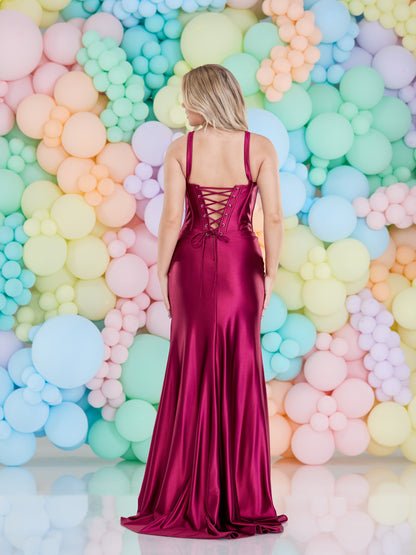 Tiffanys Prom: Veda - Alia Couture
