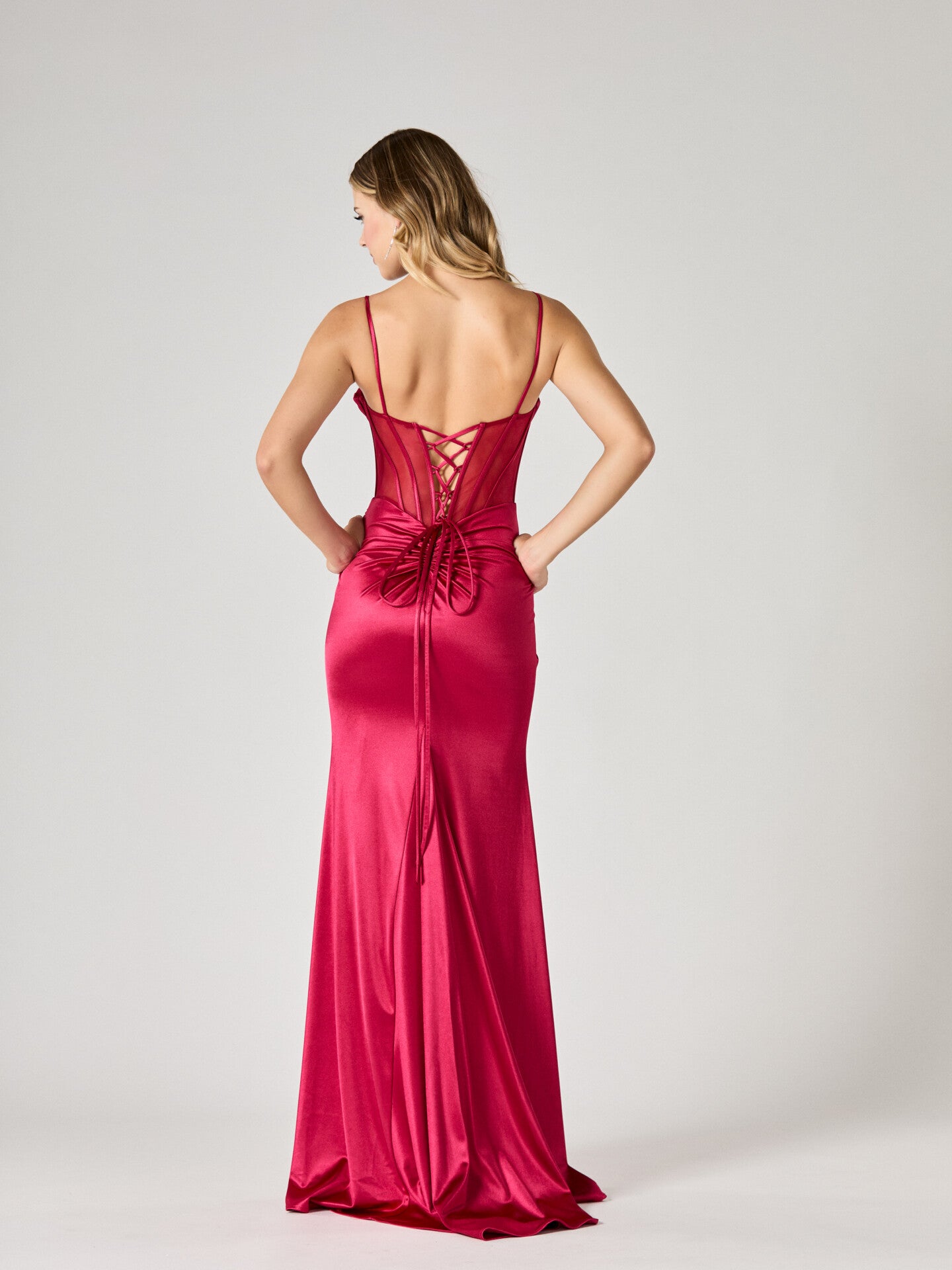 Tiffanys Prom: Viola