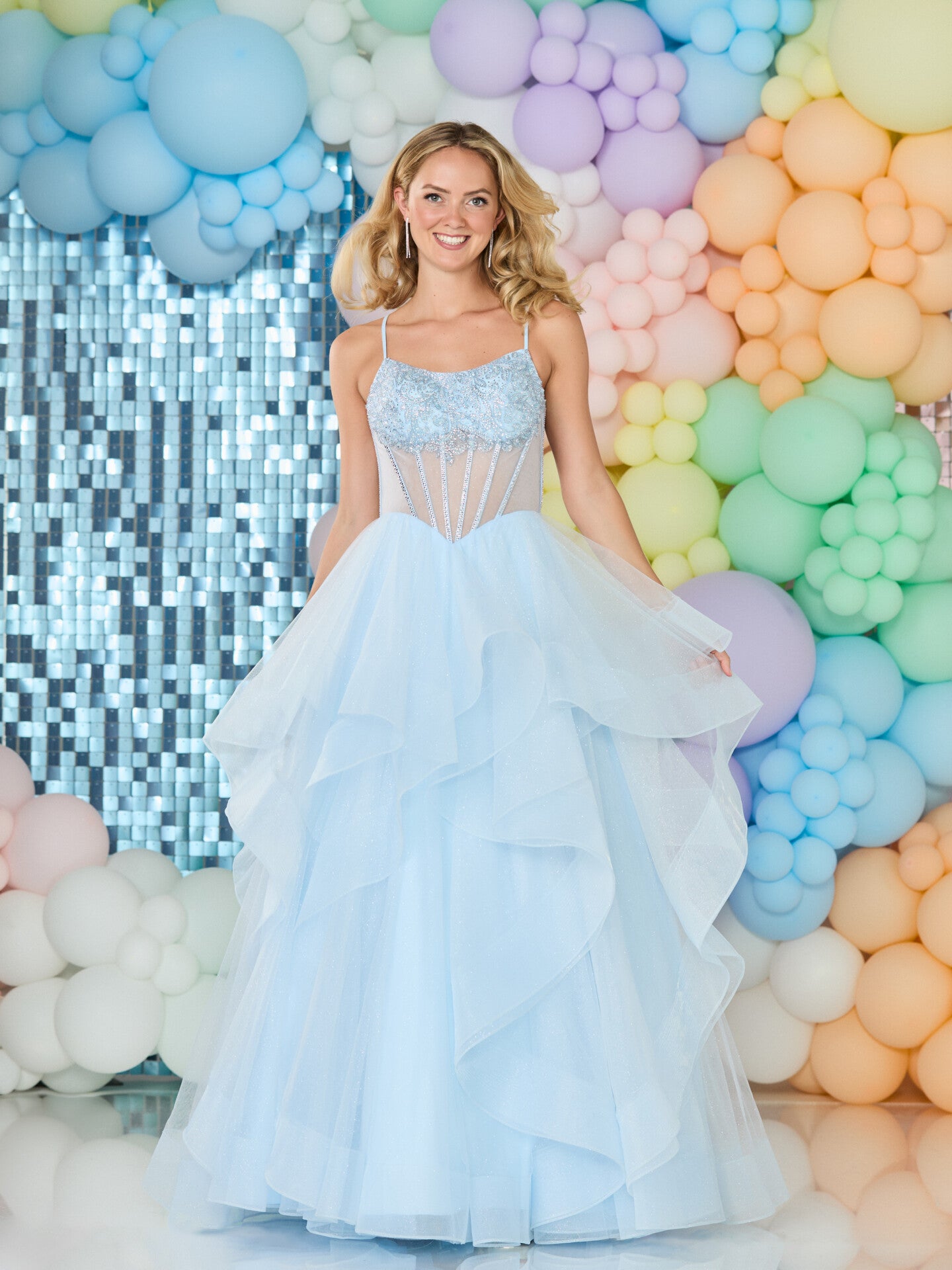 Tiffanys Prom: Wanetta - Alia Couture