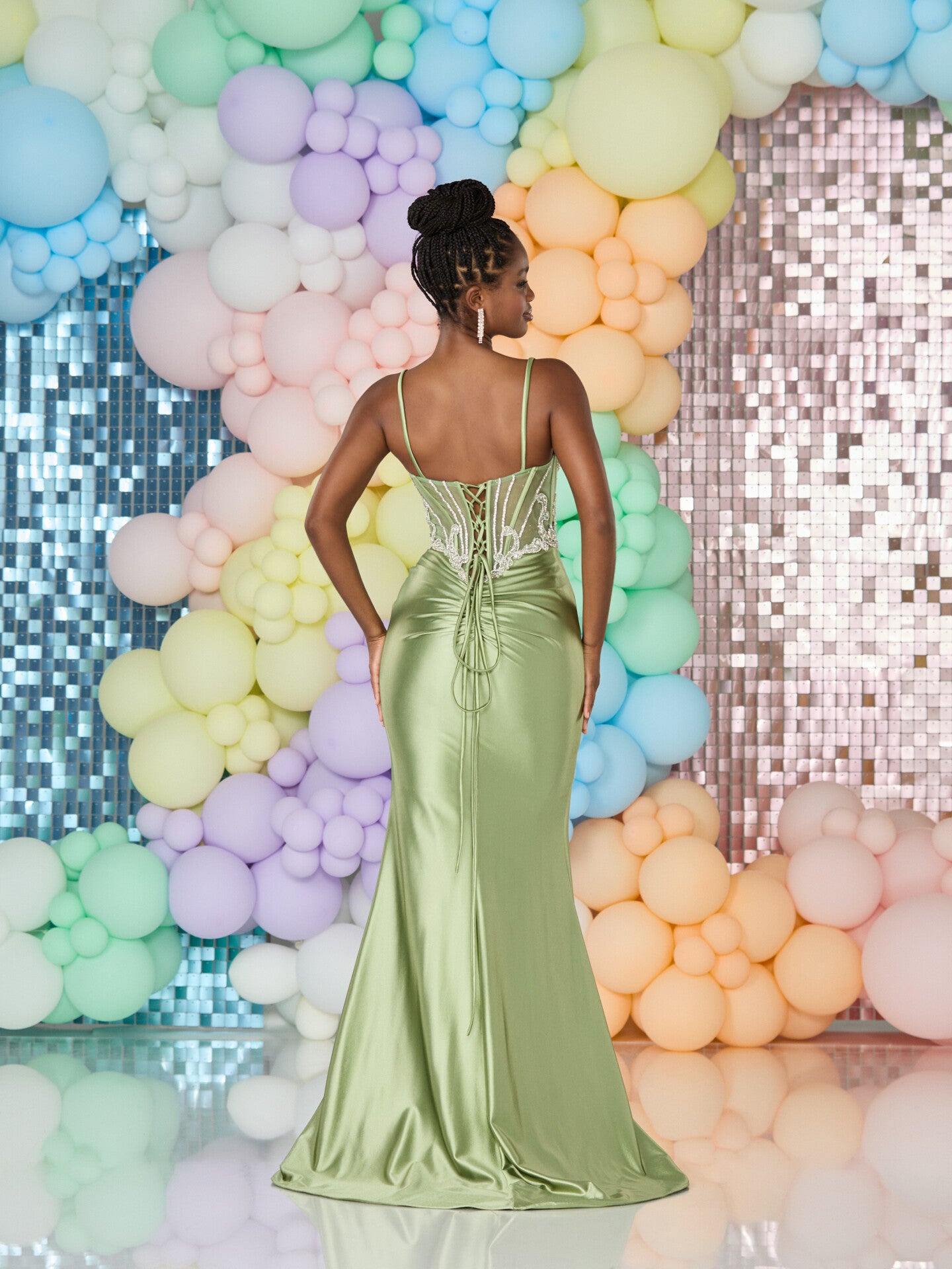 Tiffanys Prom: Winnie - Alia Couture