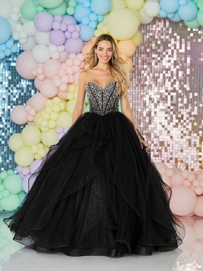 Tiffanys Prom: Yana - Alia Couture