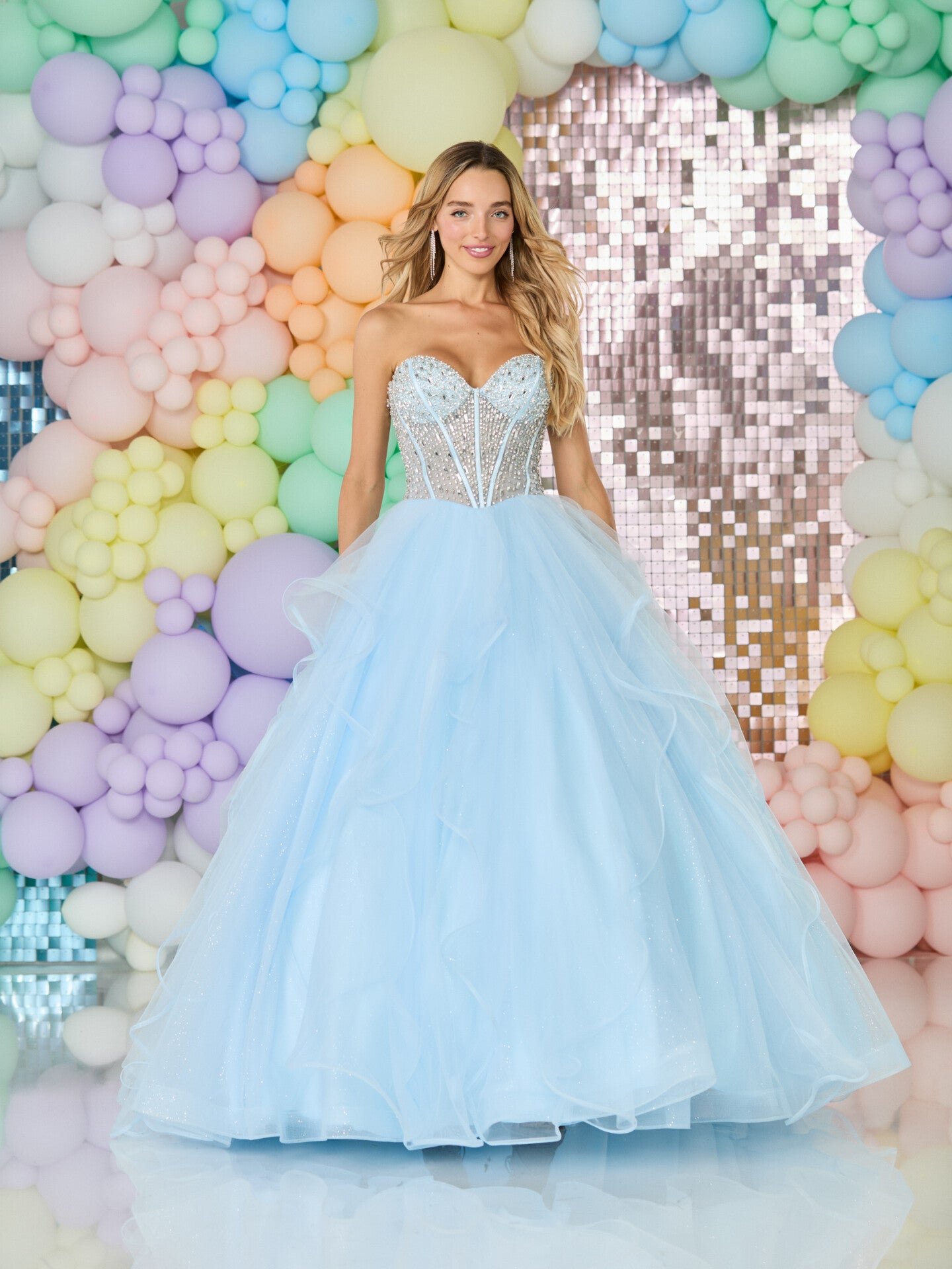 Tiffanys Prom: Yana - Alia Couture