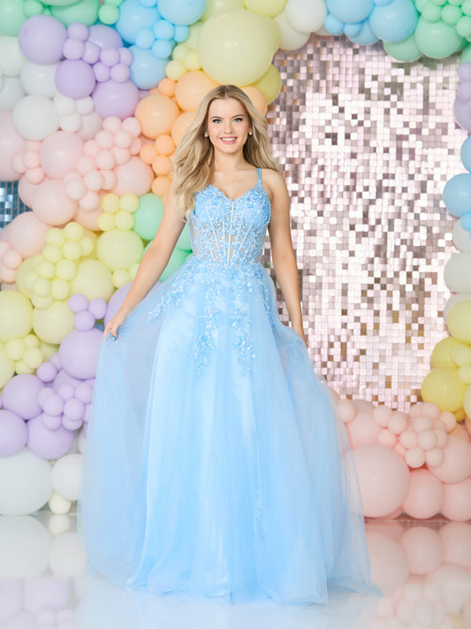 Tiffanys Prom: Anna - Alia Couture